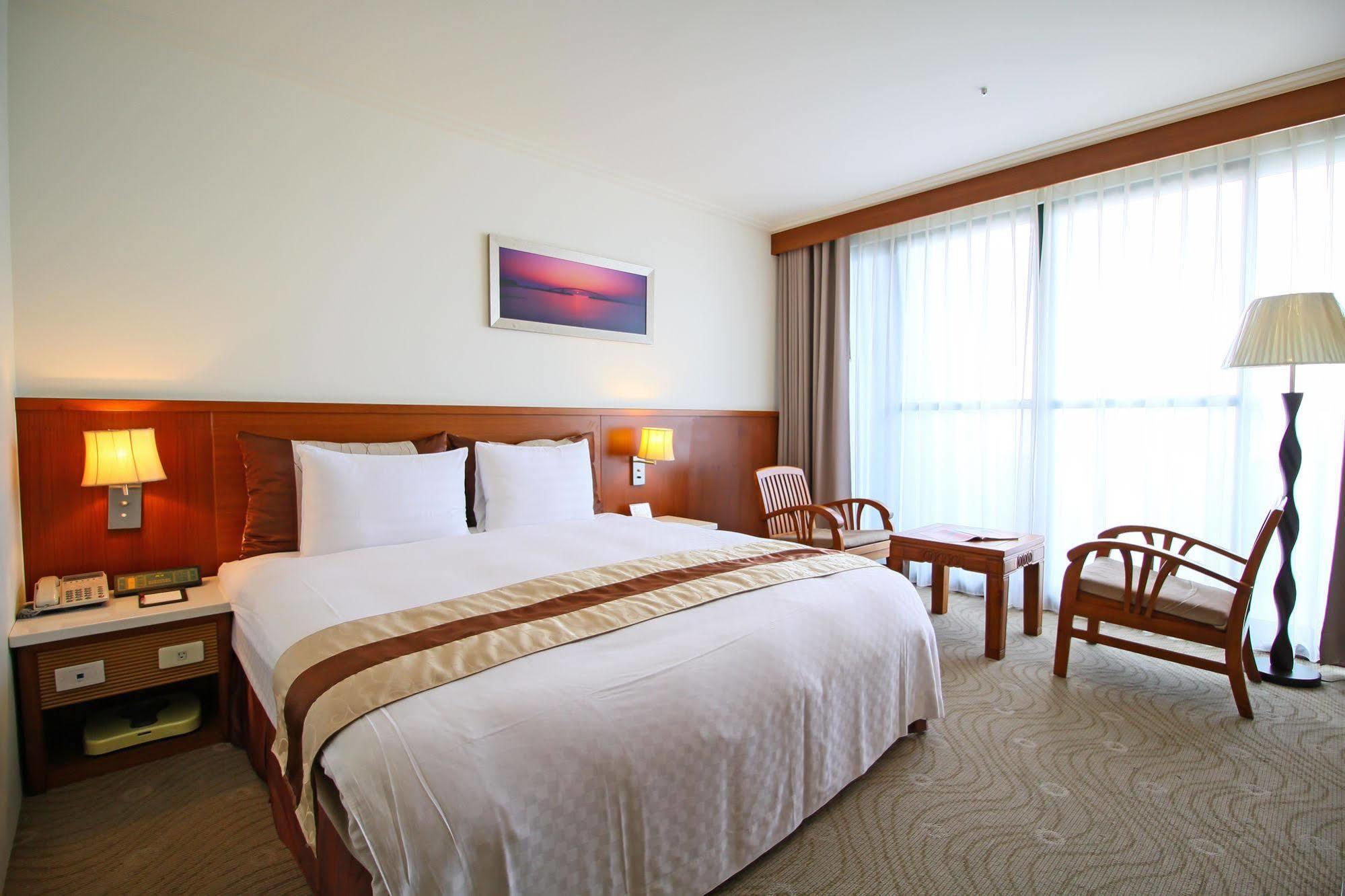 Yaling Hotel Magong Extérieur photo