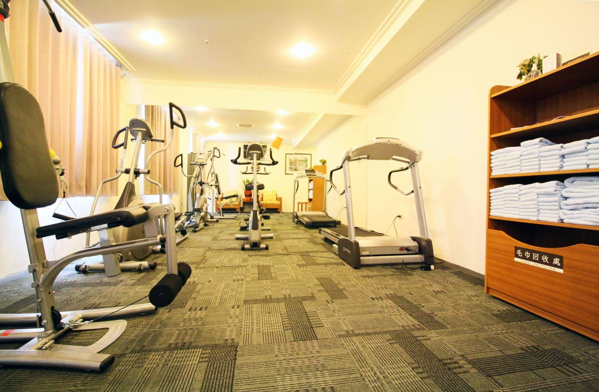 Yaling Hotel Magong Extérieur photo
